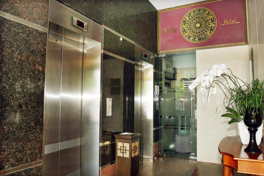 City Bay Hotel Ha Long Esterno foto