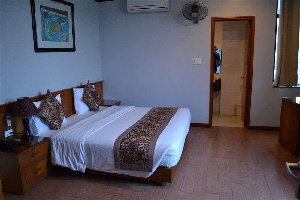 City Bay Hotel Ha Long Esterno foto