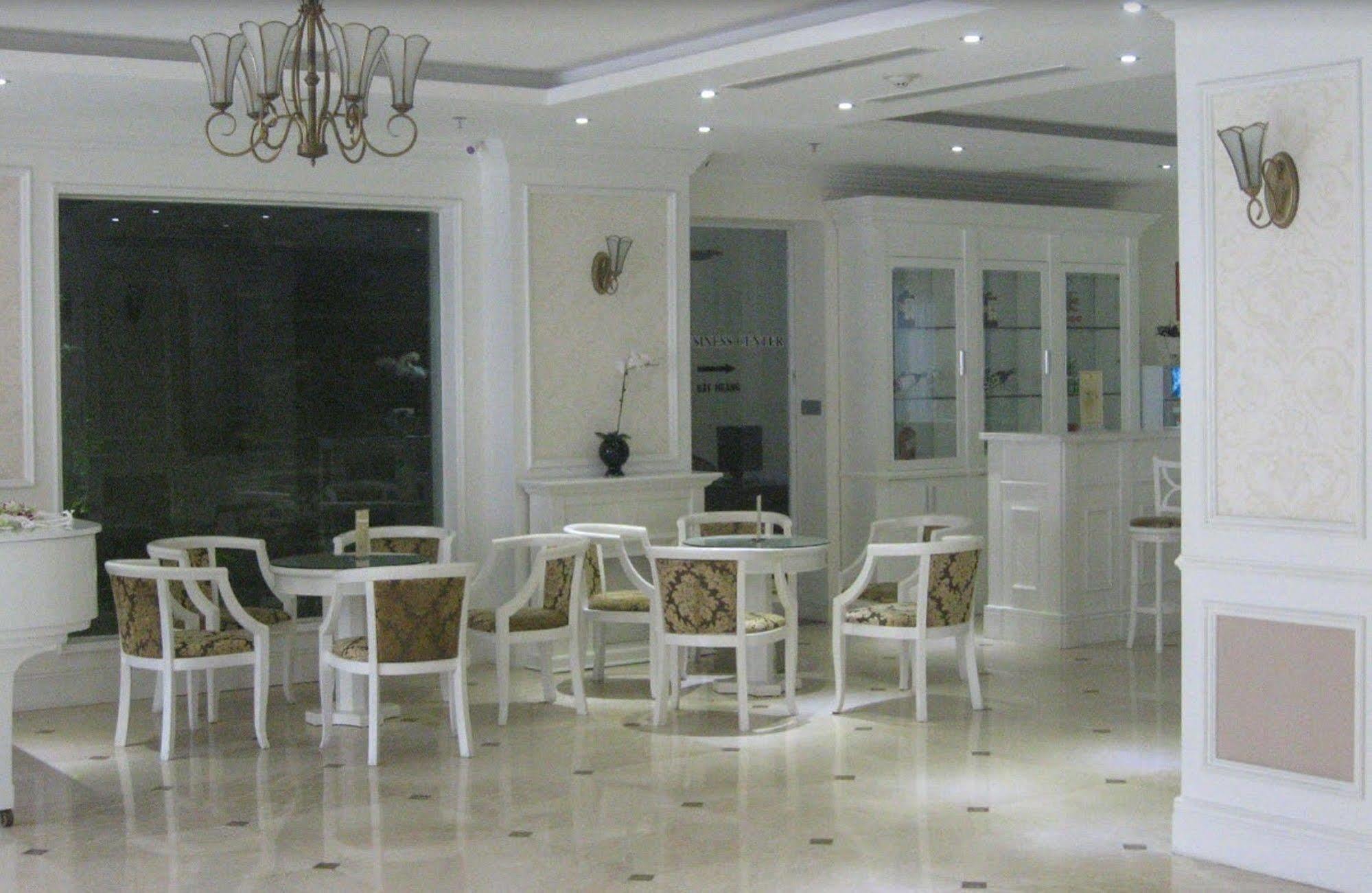 City Bay Hotel Ha Long Esterno foto