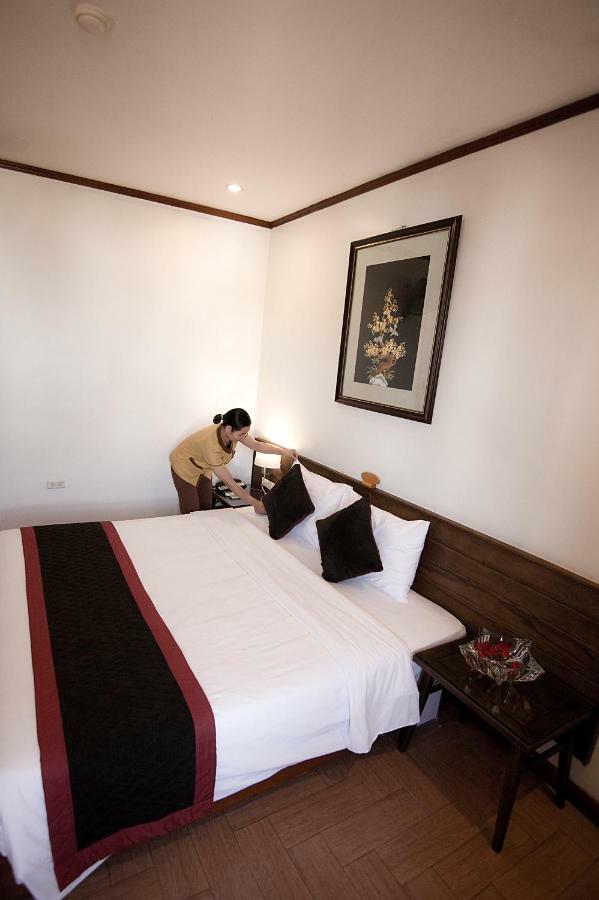 City Bay Hotel Ha Long Esterno foto
