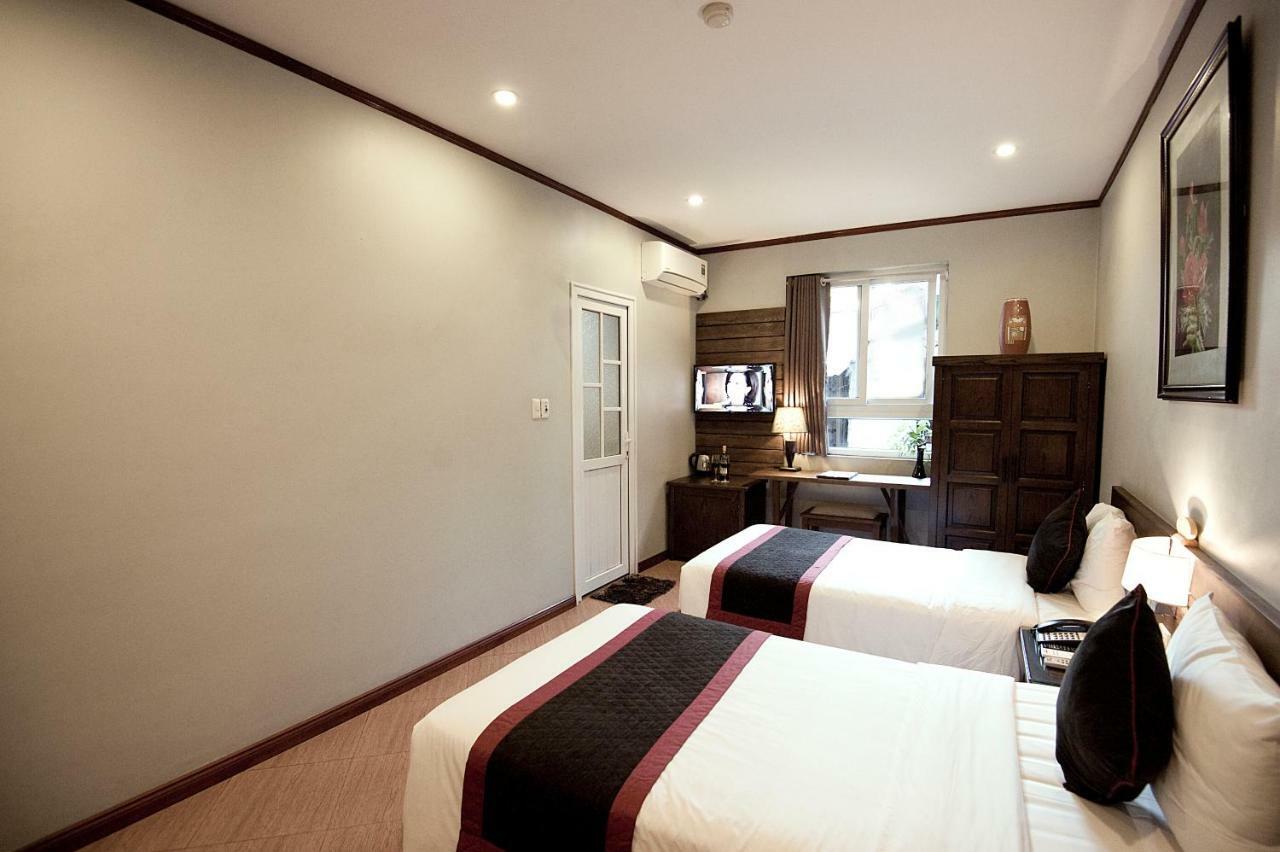 City Bay Hotel Ha Long Esterno foto